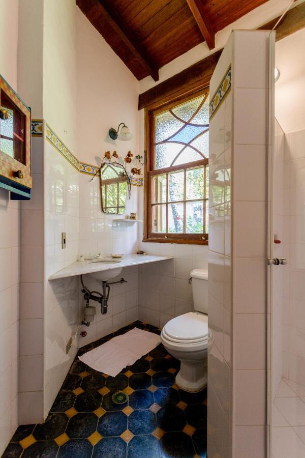 Feiticeira Bed & Breakfast 2*